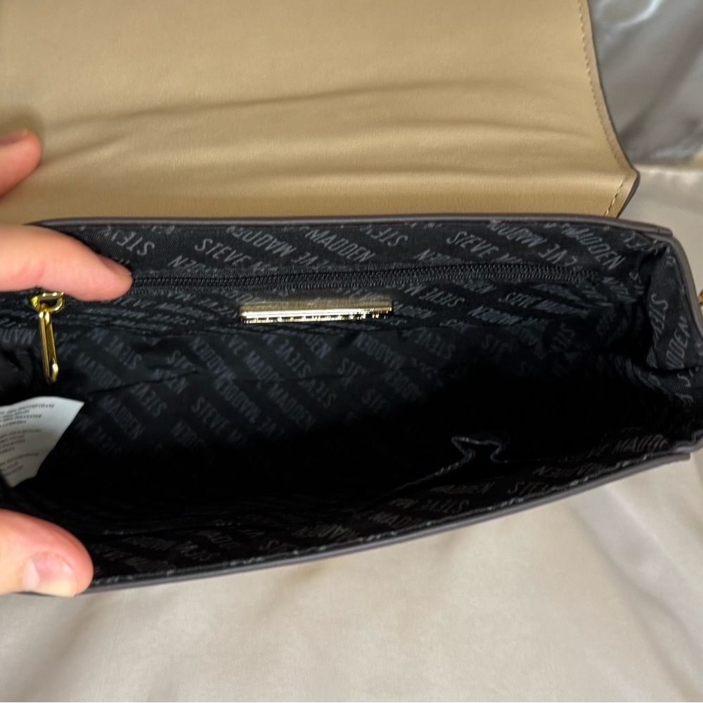 Steve Madden Cream and Gold Crossbody Bag - Picture 9 of 9